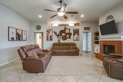 951 Naomi Court, Burleson, TX 76028 - Photo 7