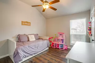 951 Naomi Ct, Burleson, TX 76028 - Photo 25