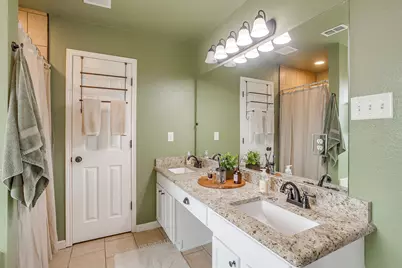 951 Naomi Court, Burleson, TX 76028 - Photo 21