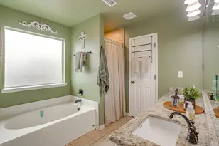 951 Naomi Ct, Burleson, TX 76028 - Photo 19