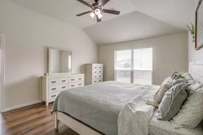 951 Naomi Court, Burleson, TX 76028 - Photo 17