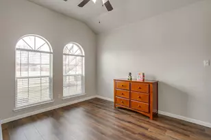 951 Naomi Ct, Burleson, TX 76028 - Photo 27