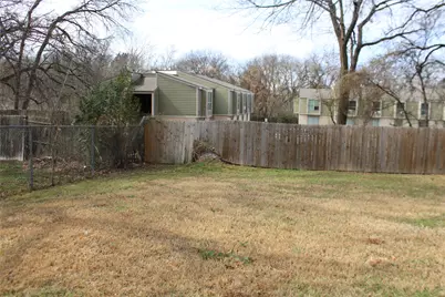 421 Myers Circle, Dallas, TX 75217 - Photo 21