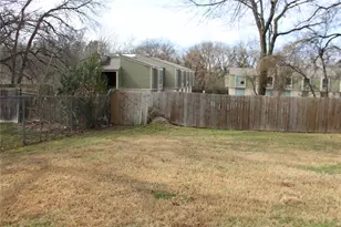 421 Myers Cir, Dallas, TX 75217 - Photo 21