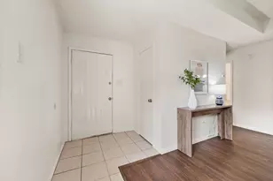 6628 Parkview Ln, North Richland Hills, TX 76182 - Photo 9