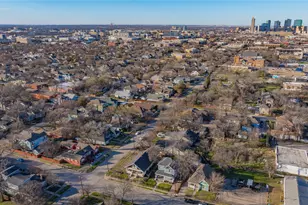 818 W Richmond Ave, Fort Worth, TX 76110 - Photo 31