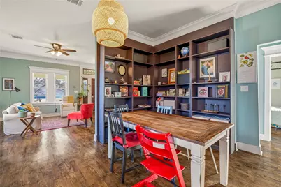 818 W Richmond Avenue, Fort Worth, TX 76110 - Photo 9