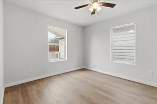 404 S Murray St, McKinney, TX 75069 - Photo 11