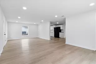 404 S Murray St, McKinney, TX 75069 - Photo 3