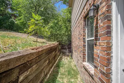 2621 Lee Avenue #B, Fort Worth, TX 76164 - Photo 11