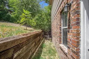 2621 Lee Ave, Fort Worth, TX 76164 - Photo 11