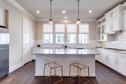 2827 Shelby Avenue, Dallas, TX 75219 - Photo 15