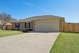 7020 Green Ridge Trail, North Richland Hills, TX 76182 - Photo 3