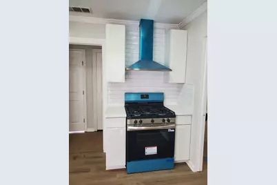 516 W Beach Street, Fort Worth, TX 76111 - Photo 7