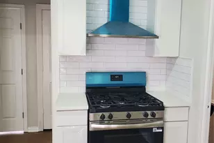 516 W Beach St, Fort Worth, TX 76111 - Photo 7