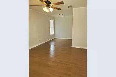 516 W Beach Street, Fort Worth, TX 76111 - Photo 3