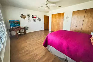 903 N Hoover Ave, Cameron, TX 76520 - Photo 17