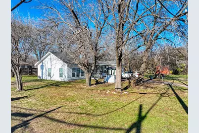 305 E Belt Line Road, Wilmer, TX 75172 - Photo 13