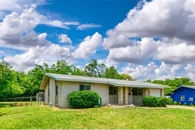 3230 Ridgeview Circle, Irving, TX 75062 - Photo 3