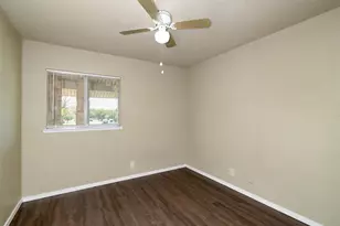 3230 Ridgeview Cir, Irving, TX 75062 - Photo 11