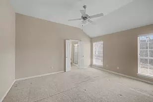 1016 Dawn Ct, Granbury, TX 76048 - Photo 11