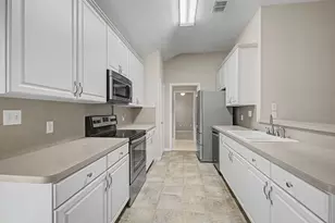 1016 Dawn Ct, Granbury, TX 76048 - Photo 9