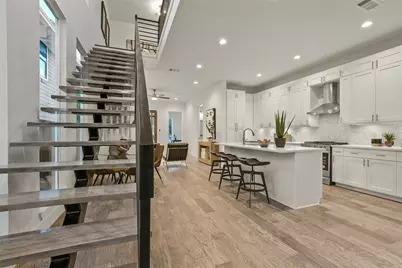 933 W 8th Street, Dallas, TX 75208 - Photo 3