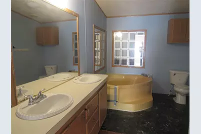 501 W Collins Street, Denison, TX 75020 - Photo 21