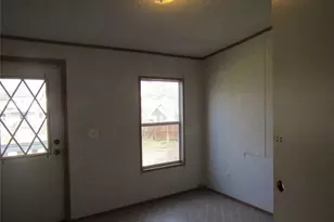 501 W Collins St, Denison, TX 75020 - Photo 13