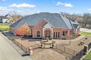 1305 Garza Ln, Little Elm, TX 75068 - Photo 3