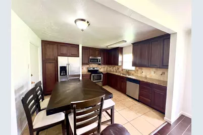 2902 Rayswood Drive, Carrollton, TX 75007 - Photo 5