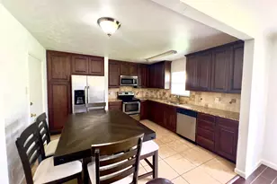 2902 Rayswood Dr, Carrollton, TX 75007 - Photo 5