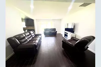 2902 Rayswood Drive, Carrollton, TX 75007 - Photo 3