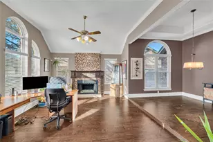 4019 Whitby Ln, Grapevine, TX 76051 - Photo 7