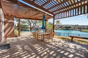 3004 Waterway Ct, Arlington, TX 76012 - Photo 3