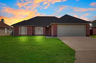 207 Quail Run, Aubrey, TX 76227 - Photo 3