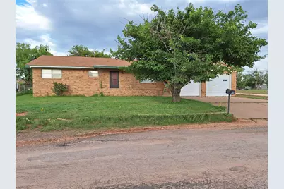 1831 Avenue N, Anson, TX 79501 - Photo 1