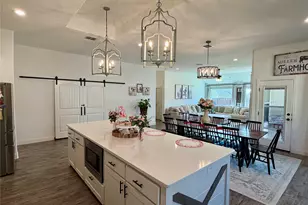 916 Rodgers Ave, Godley, TX 76044 - Photo 11