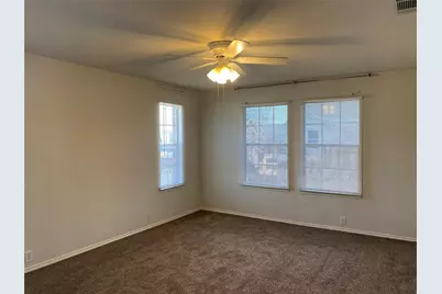 2725 Hyde Park Drive, Grand Prairie, TX 75050 - Photo 11