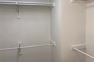 2725 Hyde Park Dr, Grand Prairie, TX 75050 - Photo 13