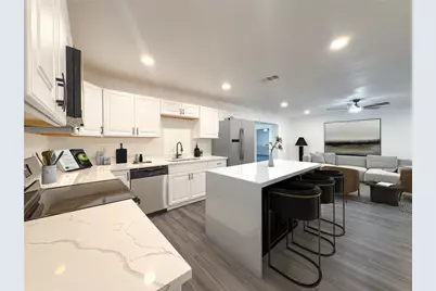 418 Clover Lane, Garland, TX 75043 - Photo 5