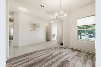 1101 Sierra Blanca Drive, Burleson, TX 76028 - Photo 5