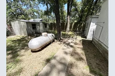 305 Live Oak Lane, Mabank, TX 75156 - Photo 13