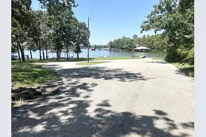 305 Live Oak Lane, Mabank, TX 75156 - Photo 15