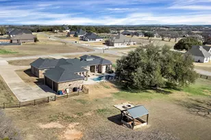 100 Maverick Ct, Granbury, TX 76049 - Photo 33