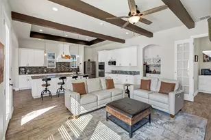 100 Maverick Ct, Granbury, TX 76049 - Photo 9