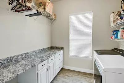 100 Maverick Court, Granbury, TX 76049 - Photo 17