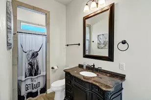 100 Maverick Ct, Granbury, TX 76049 - Photo 25