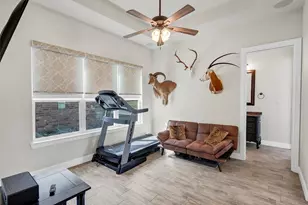 100 Maverick Ct, Granbury, TX 76049 - Photo 23