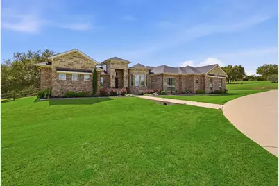 100 Maverick Court, Granbury, TX 76049 - Photo 1
